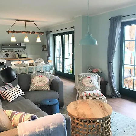 Schippers Butz Strandnah Mit Whirpool Apartamento Karlshagen