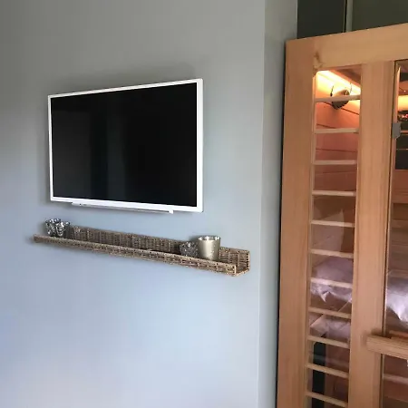 Schippers Butz Strandnah Mit Whirpool * Karlshagen